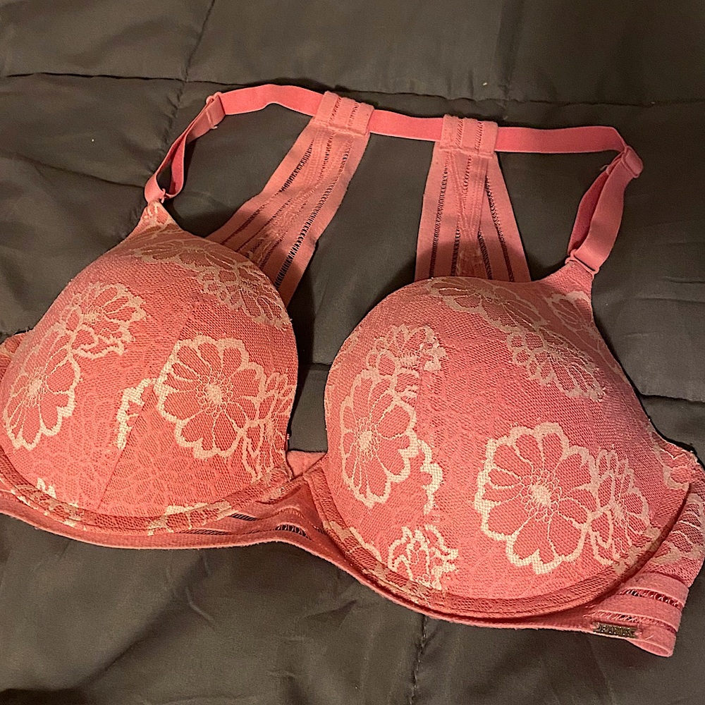 34DD VS Pink Lightly Lined Racerback Bra